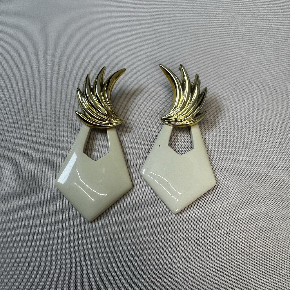 Vintage Gold & White Plastic Dangle Earrings